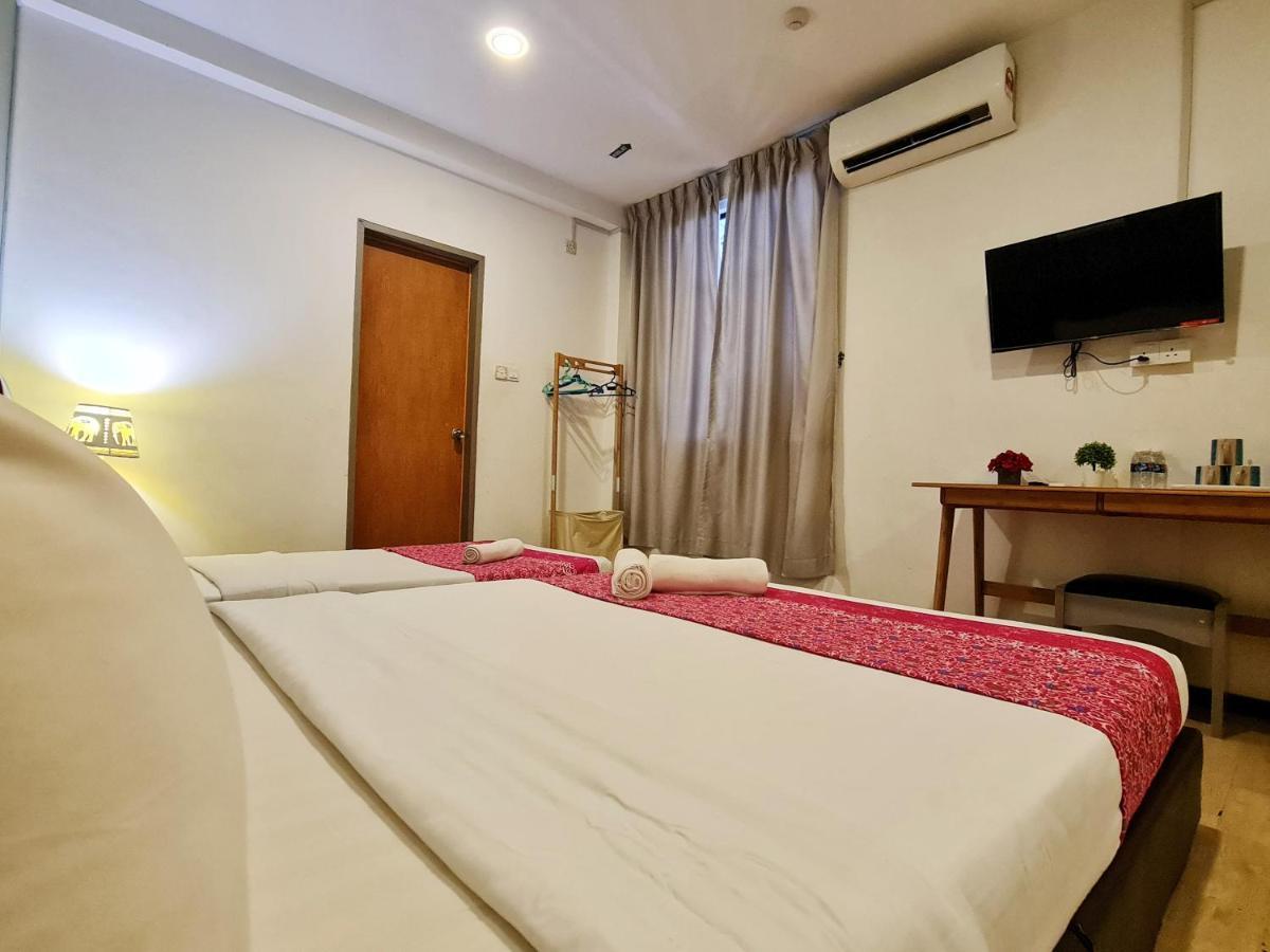 Treeline Urban Inn Kota Kinabalu Exterior photo
